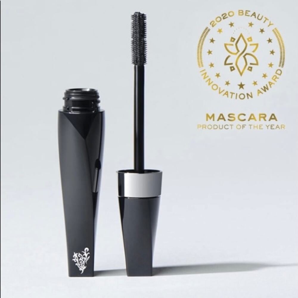 SOLD Younique Moodstruck Epic Twisted Black